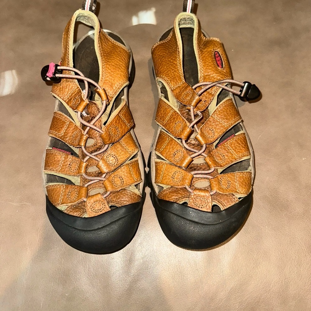 Women’s Keen sports sandals